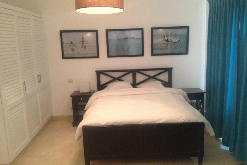 With 5 Bedrooms & 4 Bathrooms - Private Heated Pool Vila Hurghada